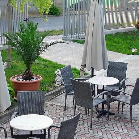 Maison d'hôtes Aqua 2*