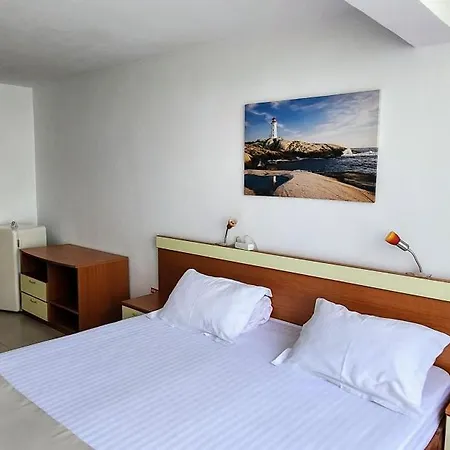 Vila Aqua 2*